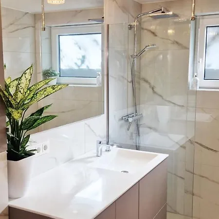 Apartman Greenline By Gregory - Mit Garten In Mainz, Zdf Naehe